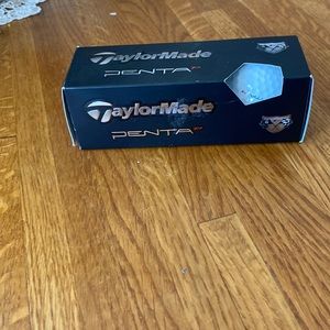 Penta parlor made Golf 3 ball brand New in box